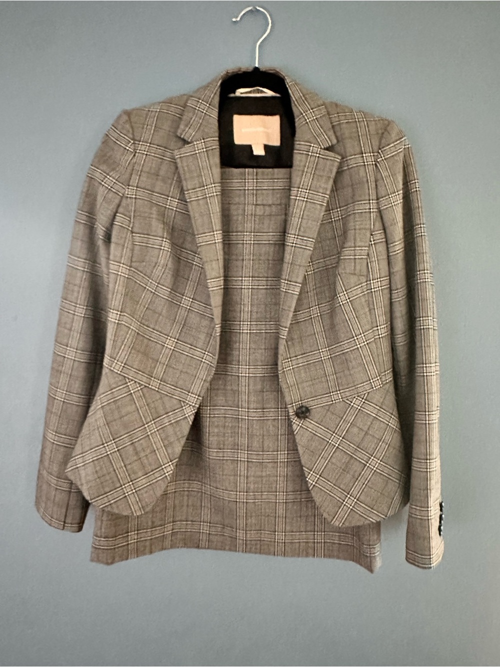 Banana Republic Two-piece suit in grey plaid